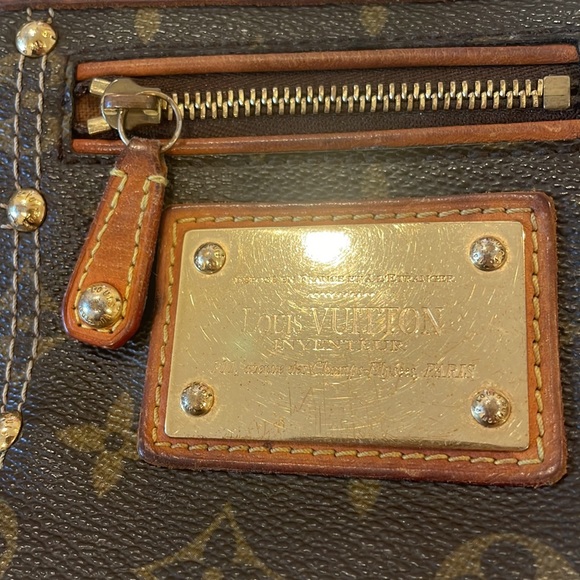 Limited Edition Louis Vuitton Pochette Accesoires - Picture 2 of 7